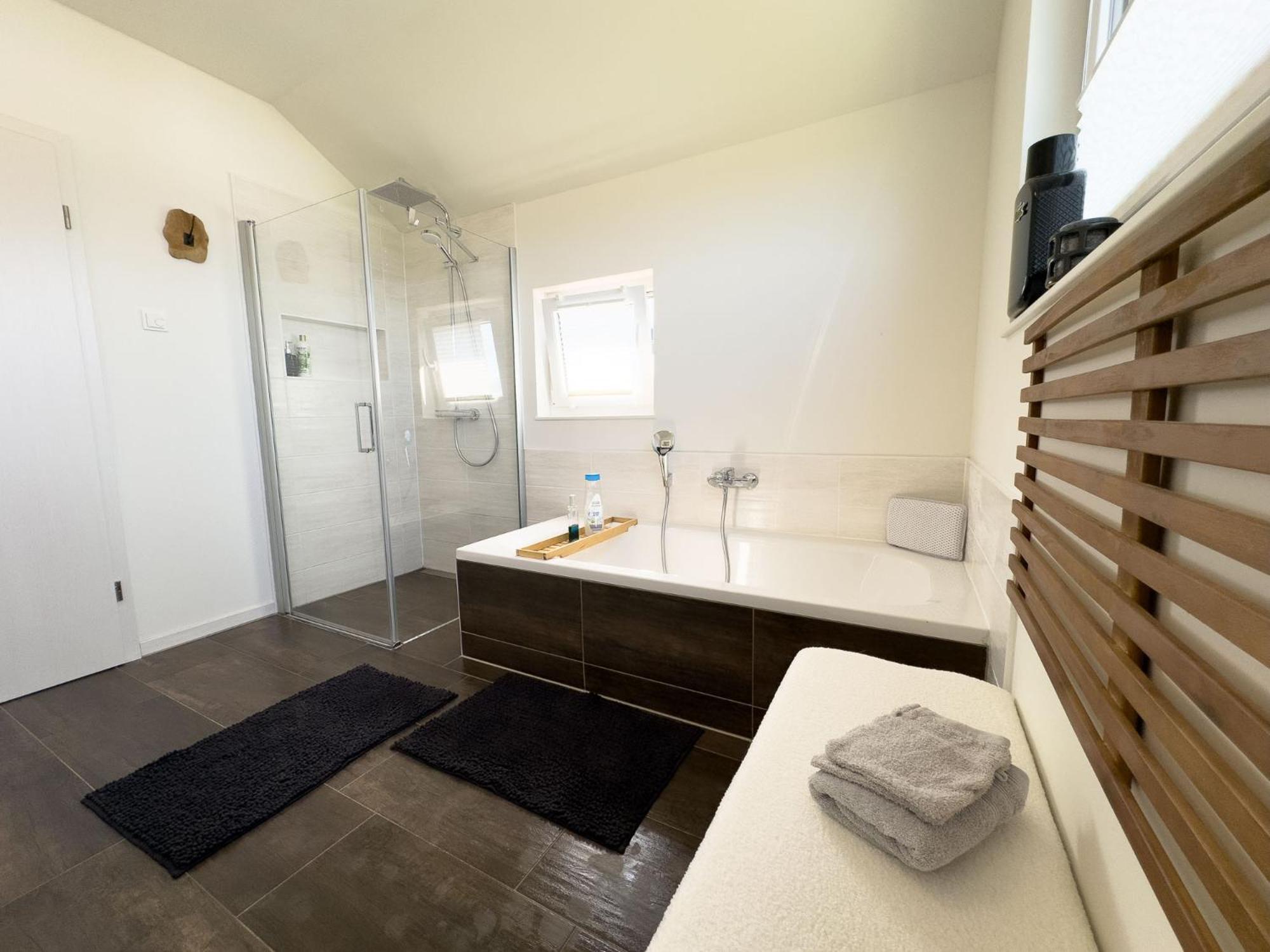 Serenity Vista Retreat Bnb Bescheid Екстериор снимка
